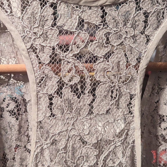 Wilfred lace tank - Picture 3 of 3